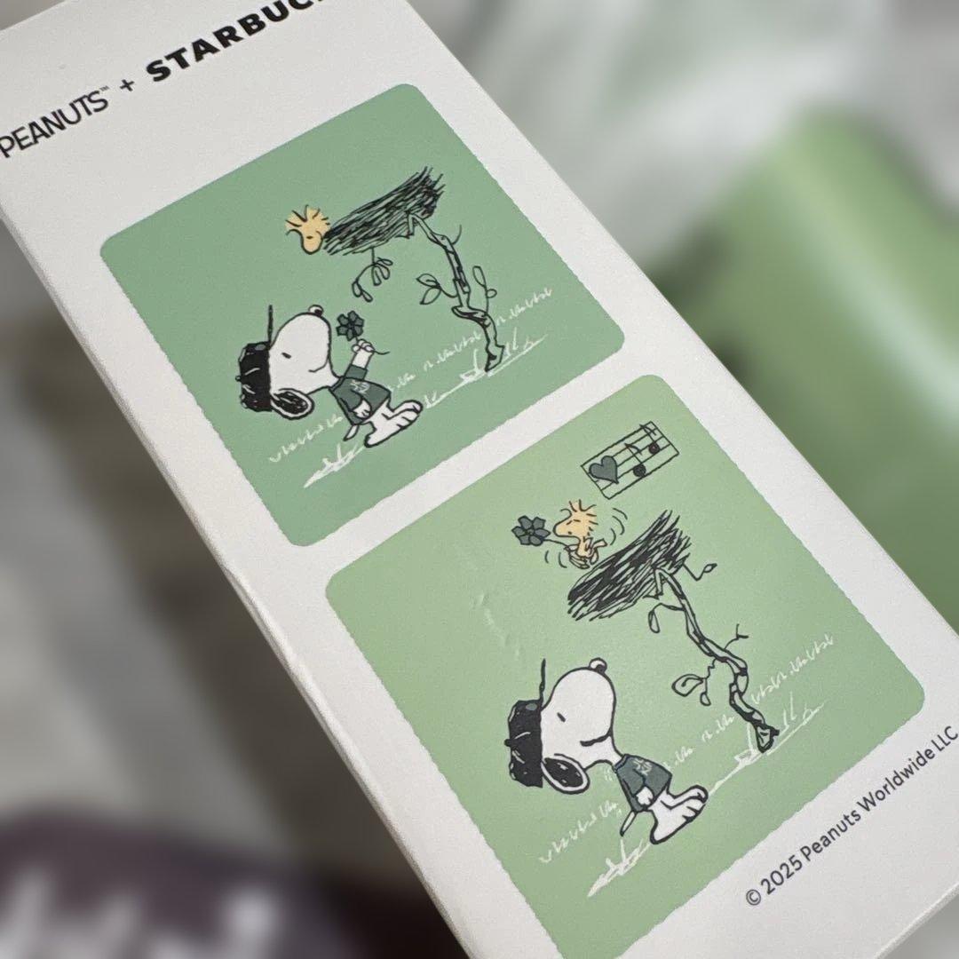 海外限定　スターバックス　PEANUTS スヌーピー 水筒 12oz 355ml