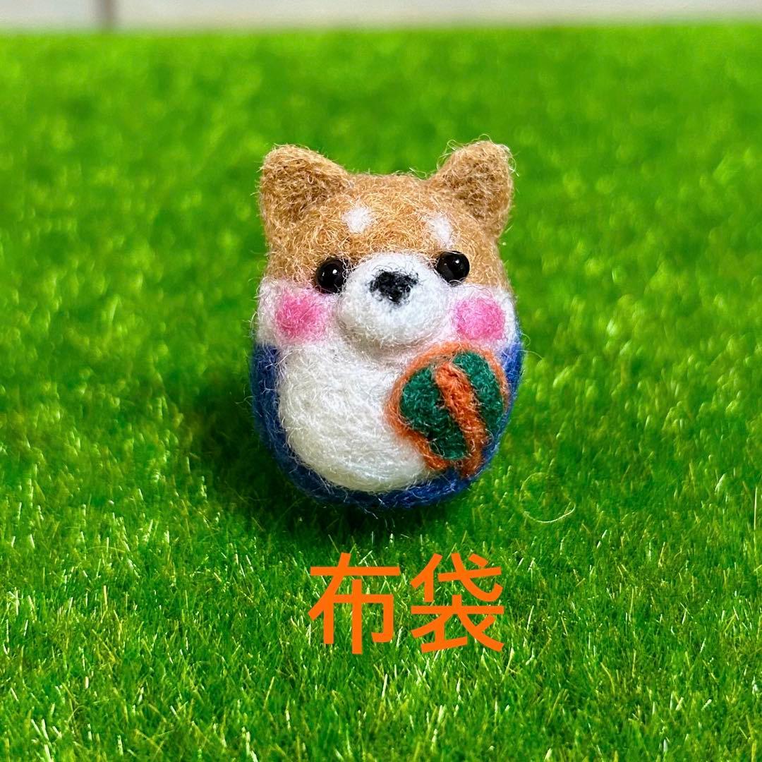 宝船に乗った小さな柴犬七福神（羊毛フェルト）縁起物