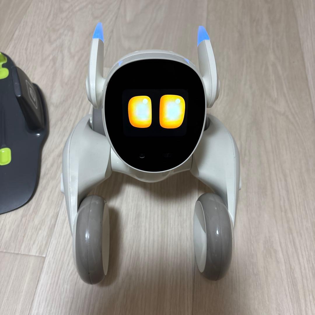 Loona 「ルーナ」ペットロボット　充電スタンド付き