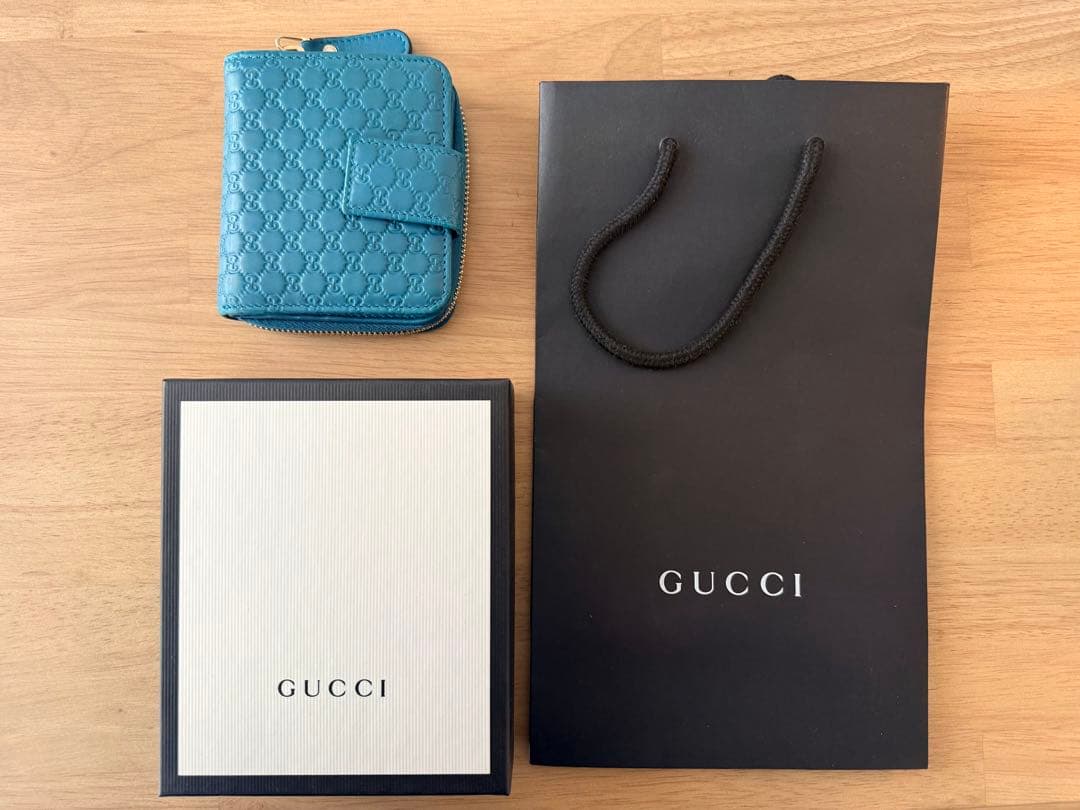 GUCCI 二つ折り財布 青 レザー
