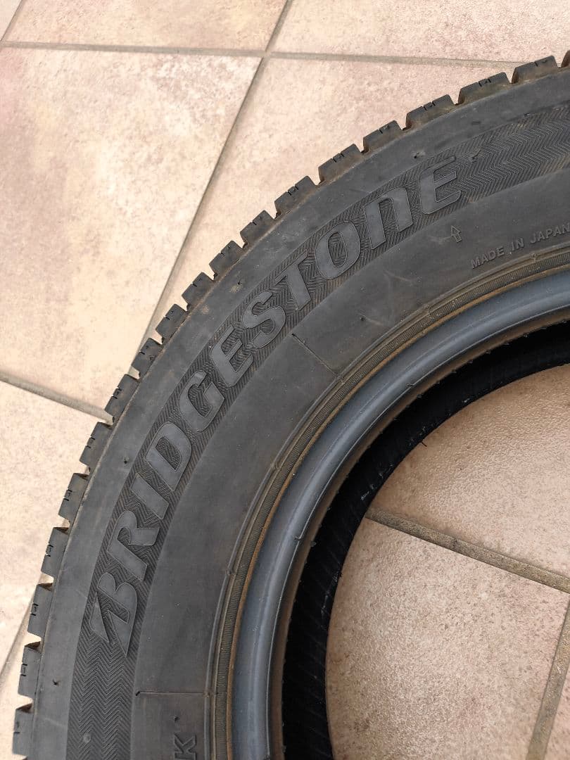 ブリヂストン W300 145R12 LT 145/80R12 スタッドレス