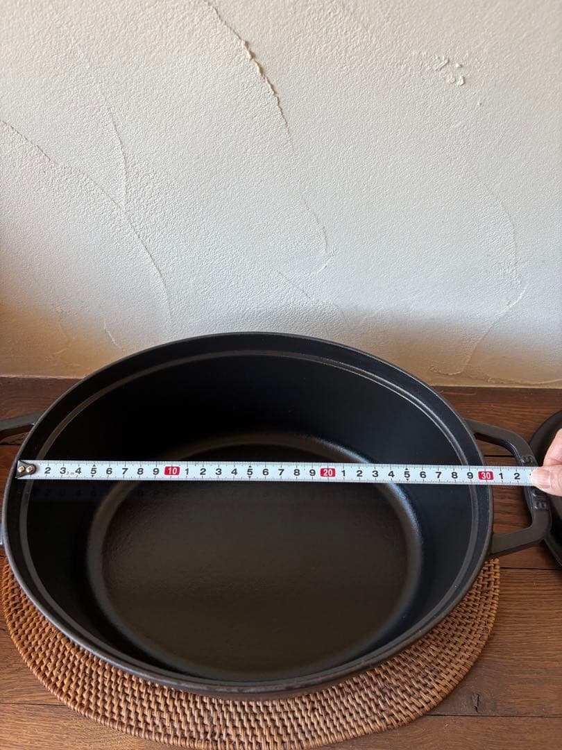 STAUB オーバル　31cm 黒