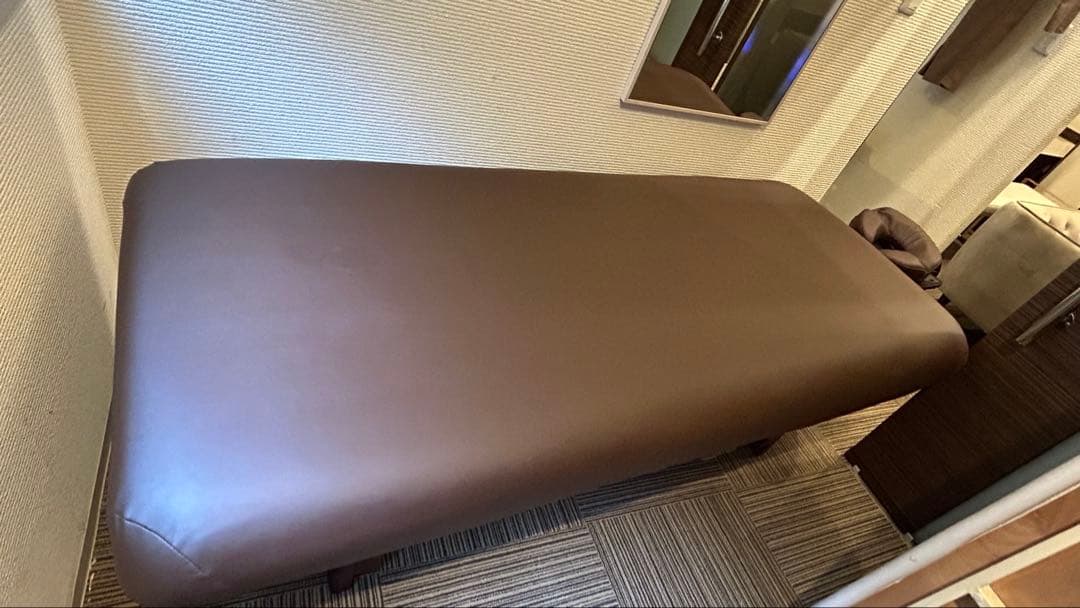 FAGGIO 高級木製マッサージベッド　ブラウン