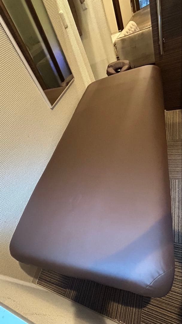 FAGGIO 高級木製マッサージベッド　ブラウン