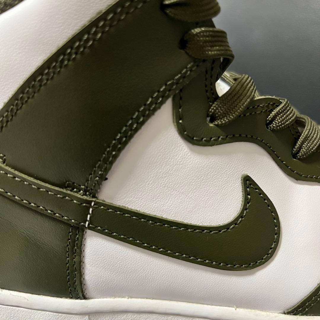 ナイキ　ダンク　ハイ　チャンピオンシップ　カーキ