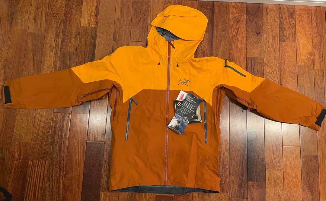 ま*ん様 新品▪️Arc’teryx アークテリクス▪️Rush Jacket▪