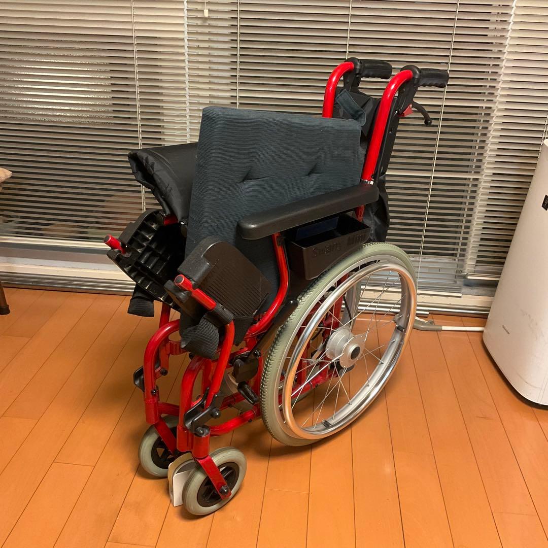 感謝Sale⭐️車椅子 美品 スワニーミニ　洗面トイレ お出かけ ラクラク