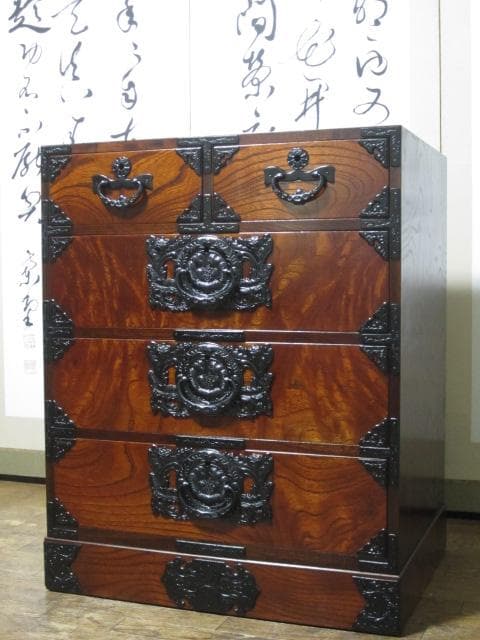 美品 伝統工芸 欅材 拭き漆塗 5杯抽斗 民芸 岩谷堂箪笥 鍵付き/衣装箪笥