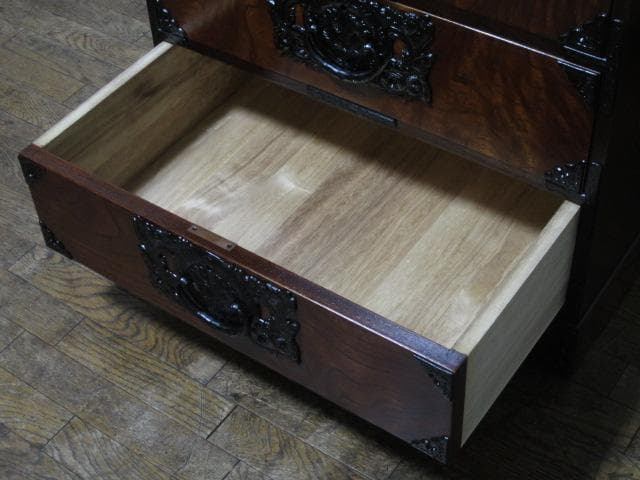 美品 伝統工芸 欅材 拭き漆塗 5杯抽斗 民芸 岩谷堂箪笥 鍵付き/衣装箪笥