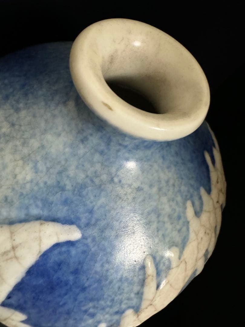 中国骨董　明宣徳時代　大明宣徳年製銘　青花浮彫白龍海水紋梅瓶　古染付(N-4)