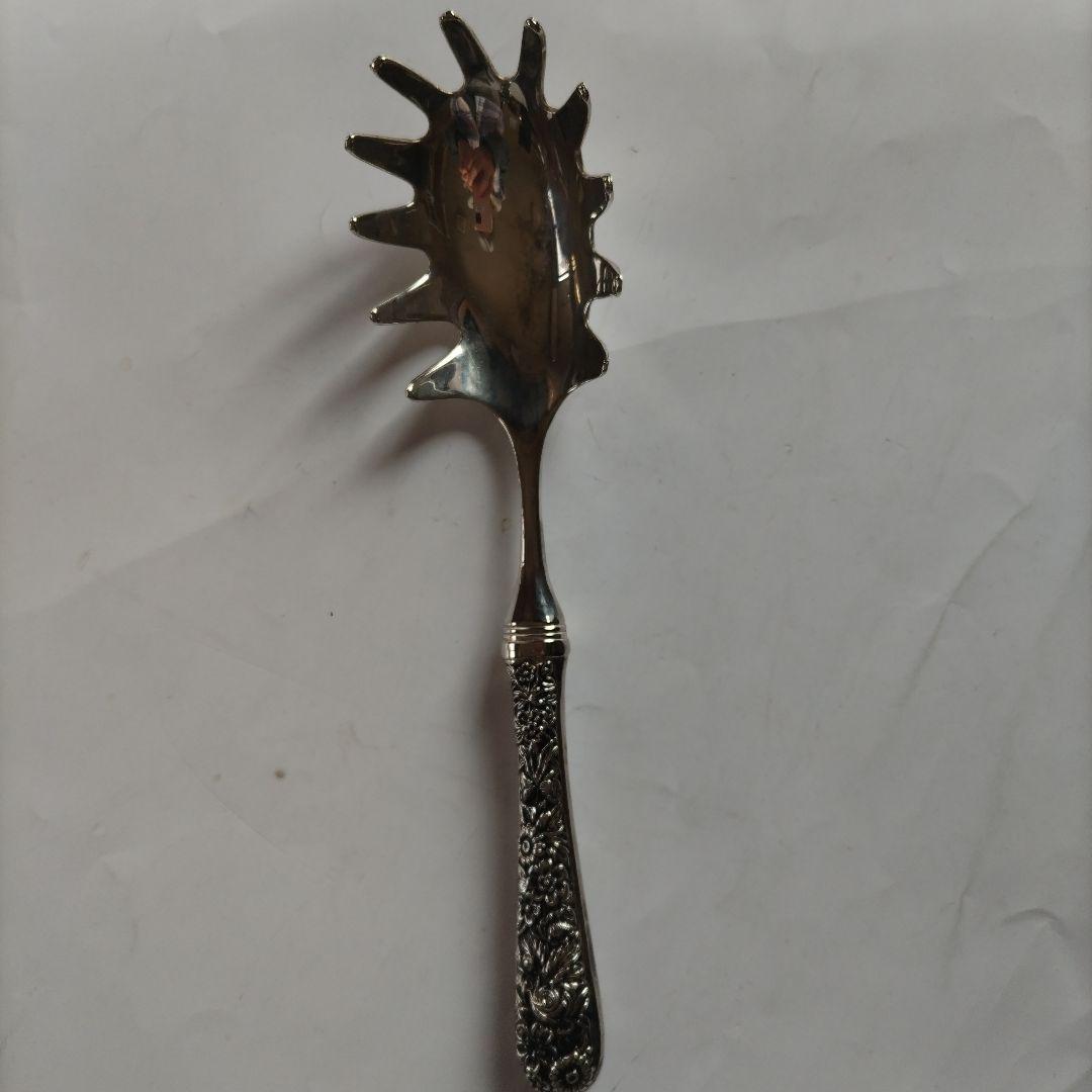 花柄装飾のパスタトング　GODINGER