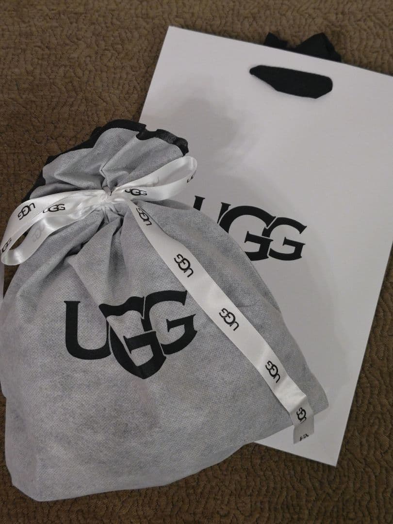 ☆国内完売品☆UGG☆イヤーマフ チェスナット 国内正規品 ラッピング済