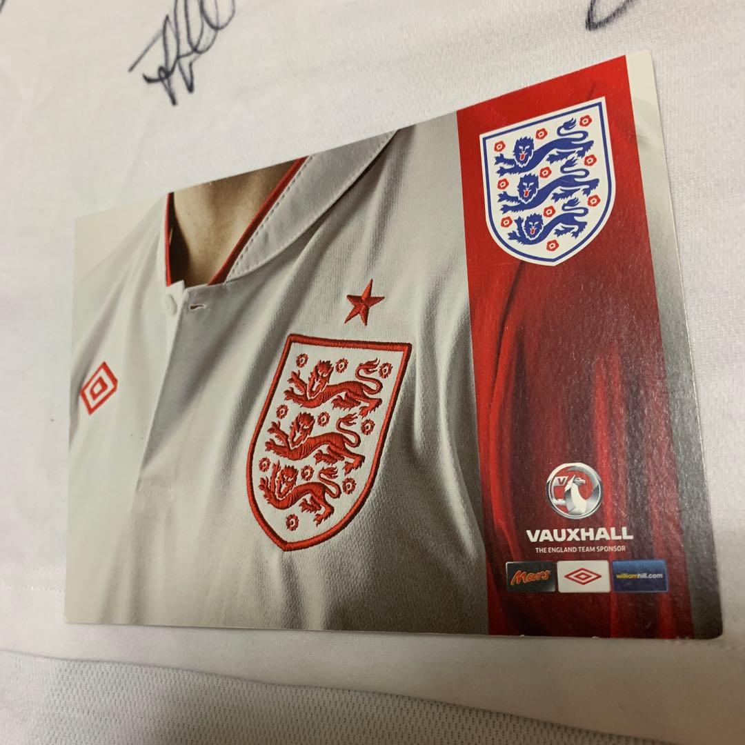 イングランド　サッカー選手　サイン　ユニフォーム