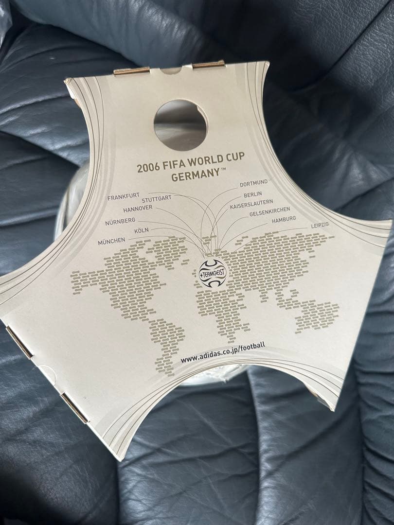 FIFAワールドカップ チームガイスト サッカー５号 公式球TEAM GEIST