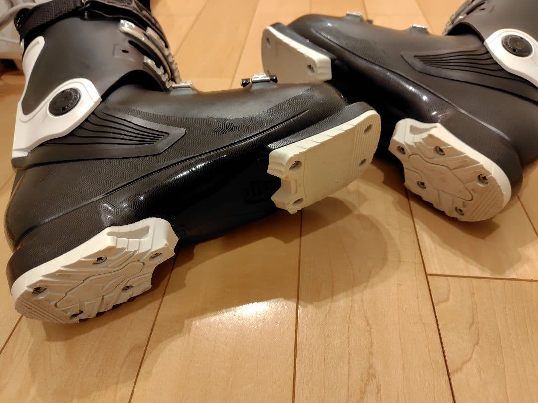 スキーブーツ　アトミック　Atomic Hawx 85 女性用スキー靴