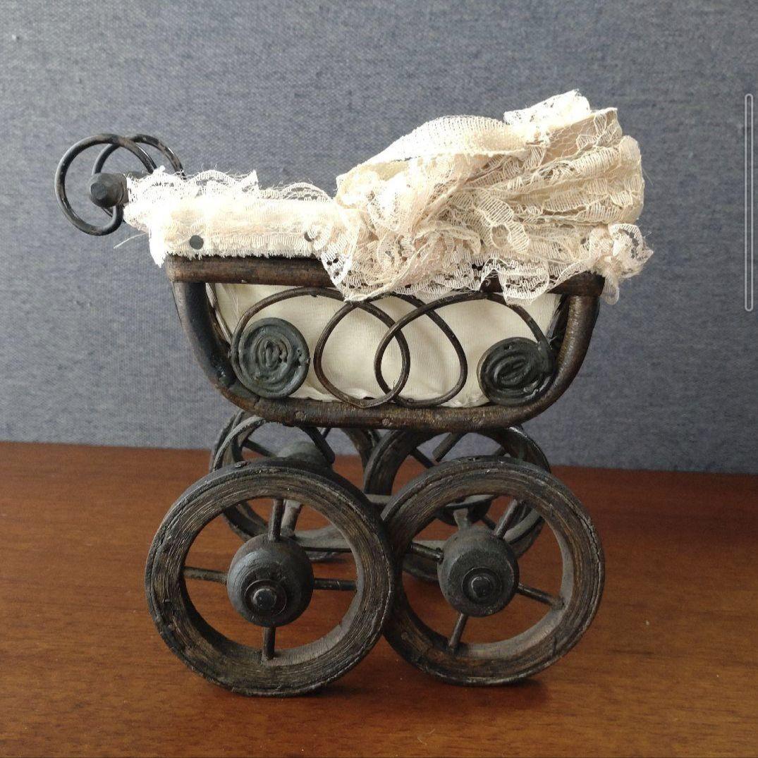 ヴィンテージ風 ミニチュア乳母車 木製車輪