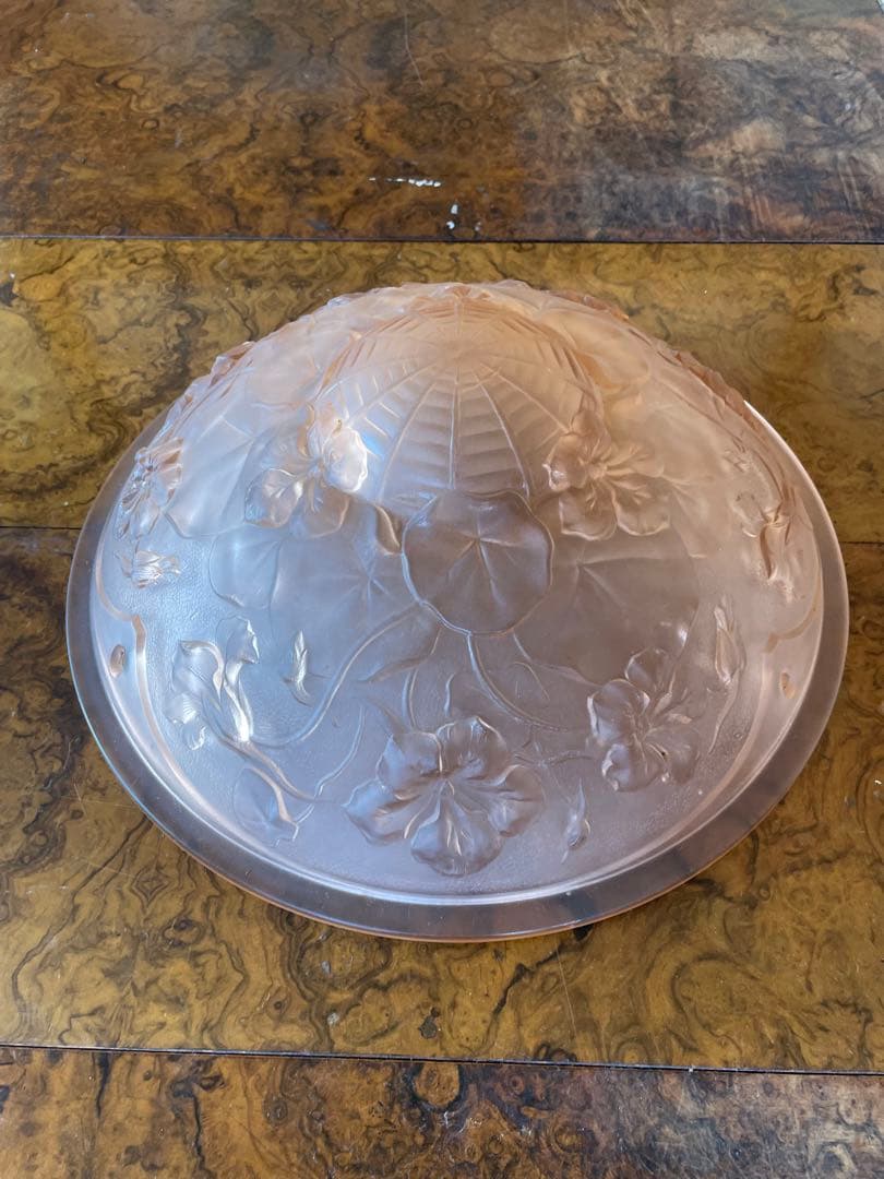 アールデコ　フロストガラス　吊り下げライトのガラス① ピンク