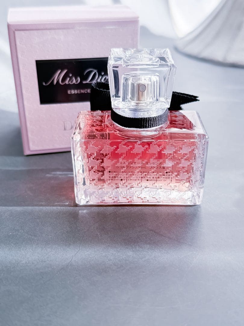 Miss Dior Essence 香水