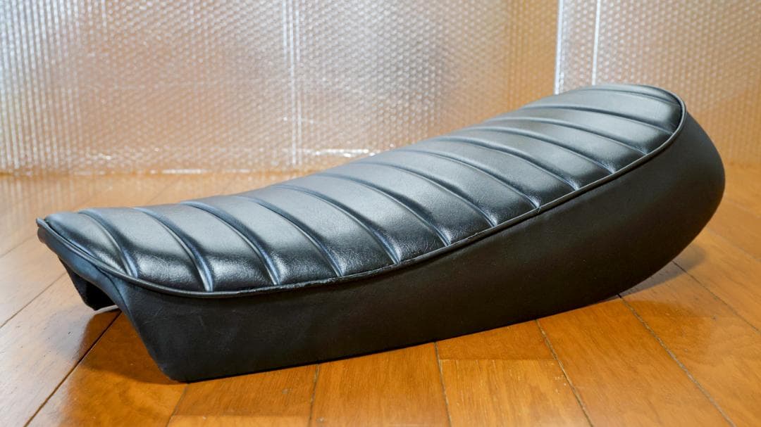 SR400 FI ５型用 GOODSEAT SLENDER タックロール黒（中古