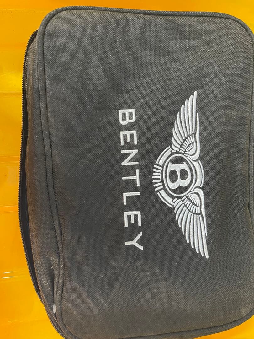 ベントレー・Bentley バッテリー充電器