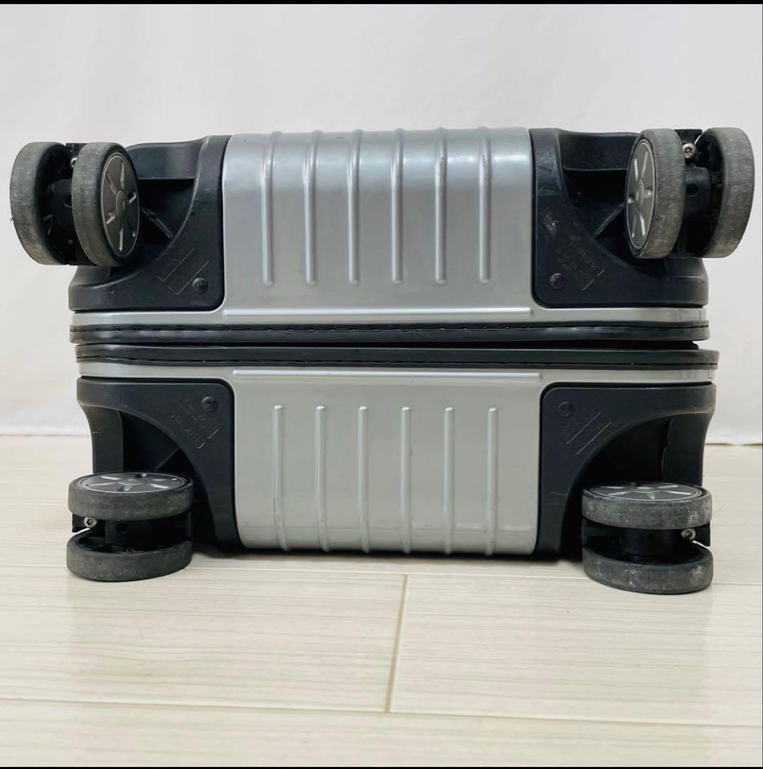 リモワ　サルサ　52L 4輪　シルバー　グレー　TSA