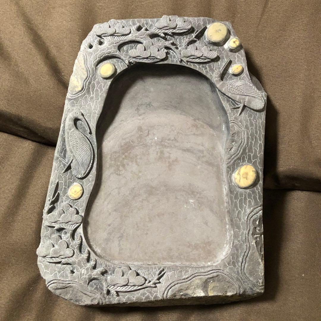 端渓名硯　中国　硯　石目高級硯石　石筋模様　石眼多数　中国古美術　骨董　松刻鶴刻