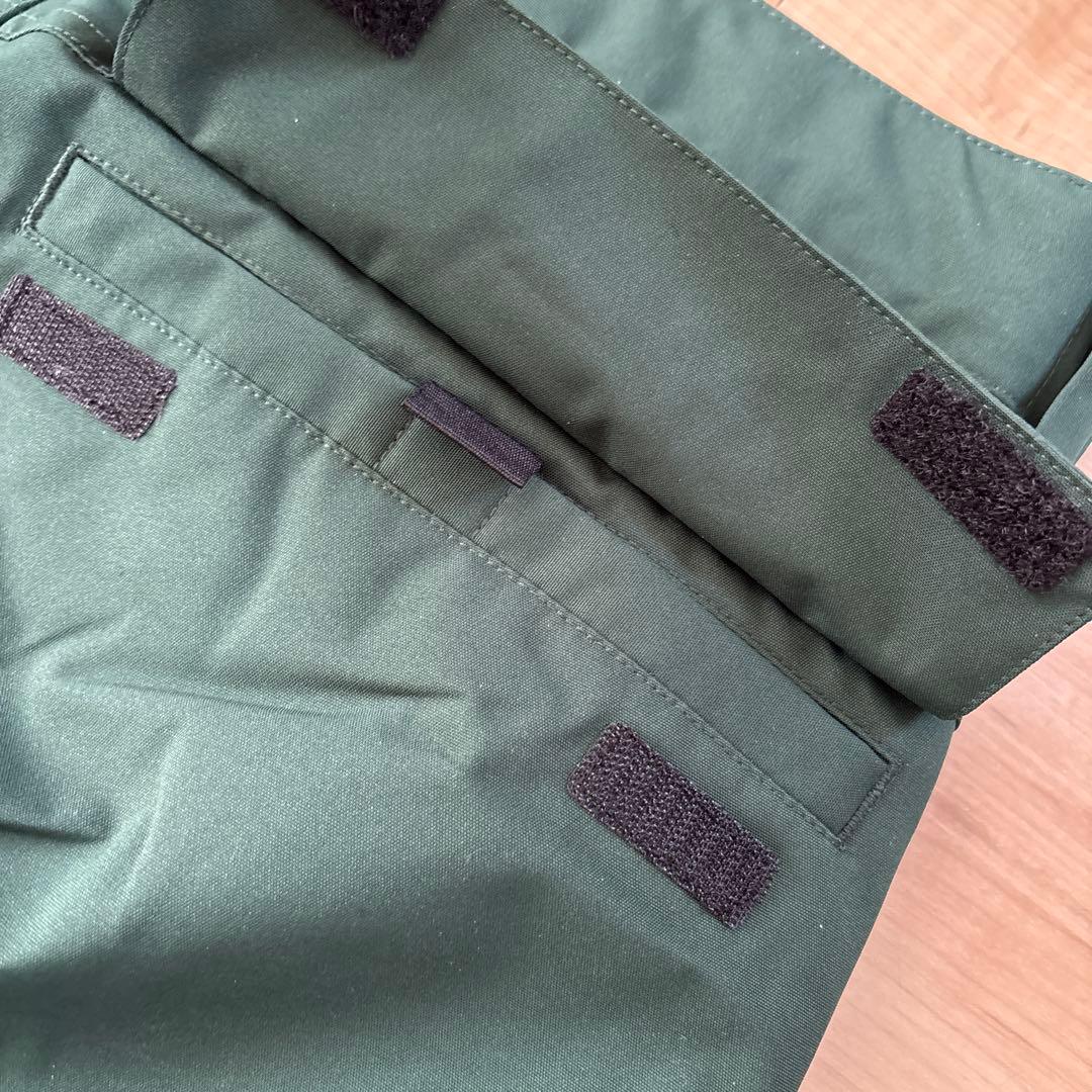 新品　オークリー　メンズ　スノーボードパンツ　グリーン　撥水　日本XLサイズ