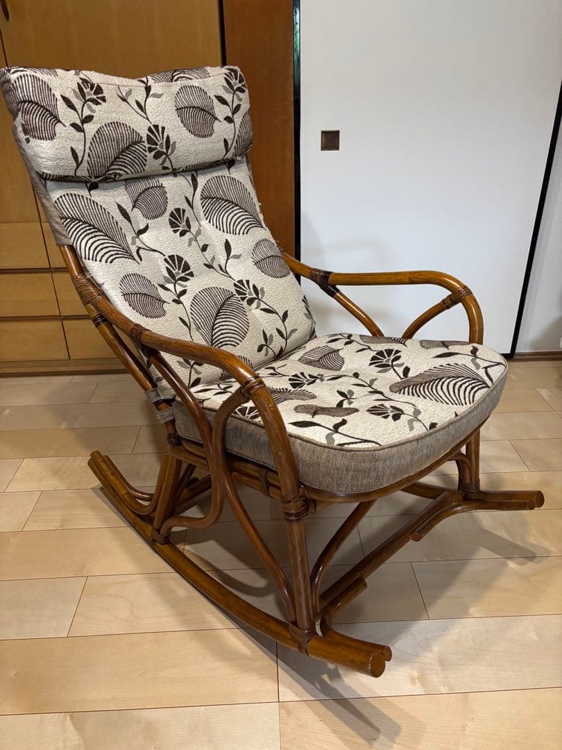 極美品！高級ラタン製 花柄クッション ロッキングチェア