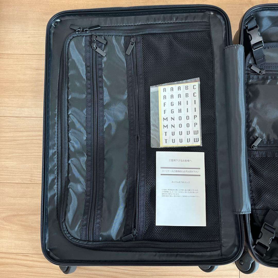 BRIEFING ブラック キャリーケース TSAロック付き(37リットル)