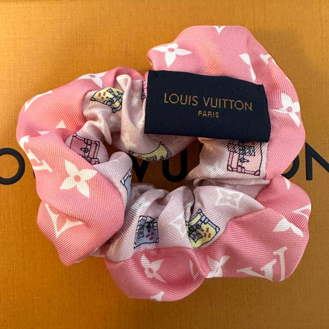 【新品】LOUIS VUITTON ヘアシュシュミニマル ピンク シルク100％