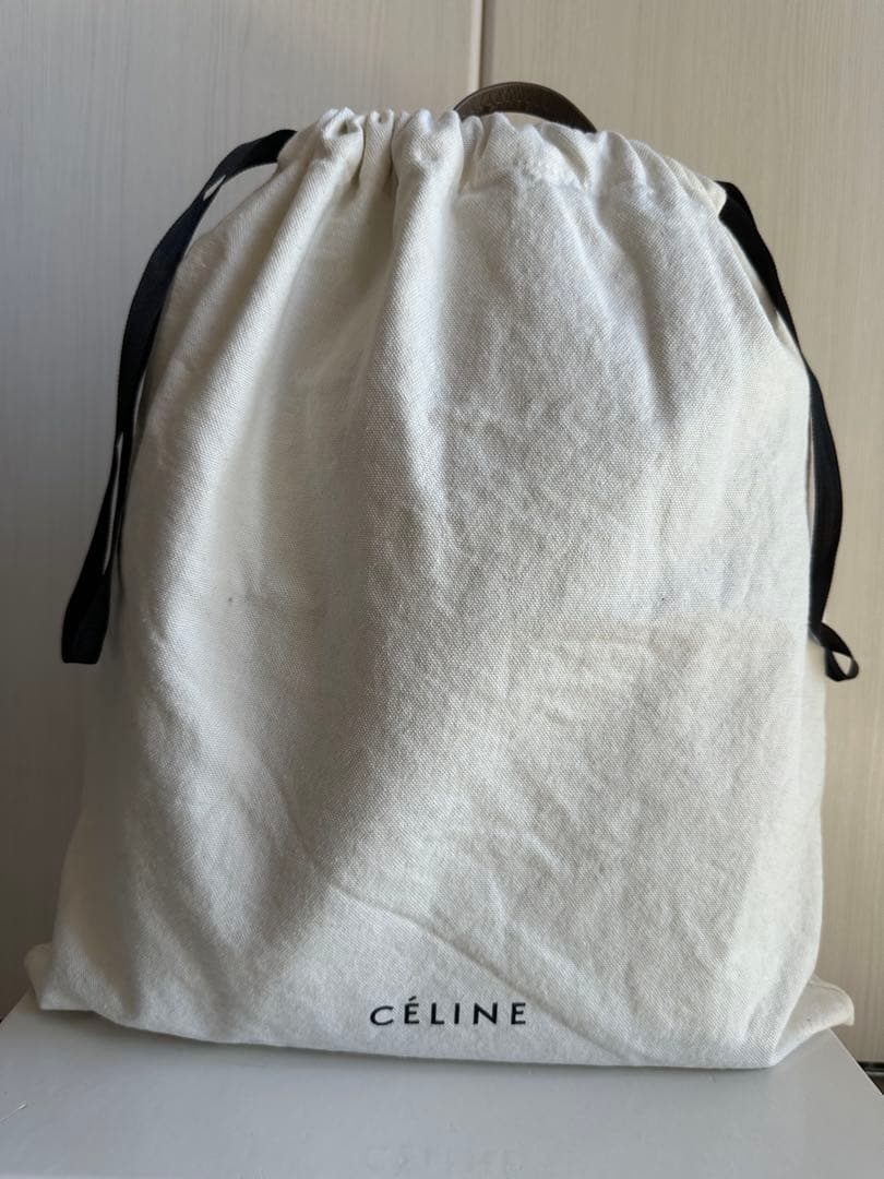 セリーヌ　スモール　カバ