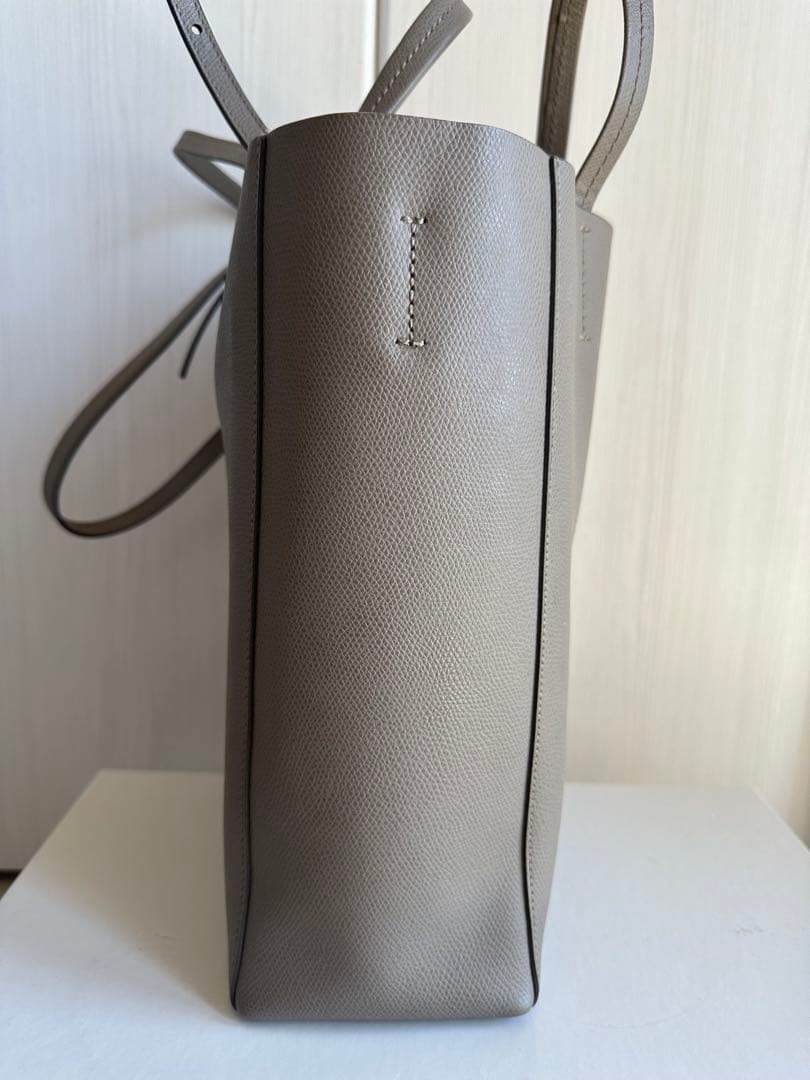 セリーヌ　スモール　カバ