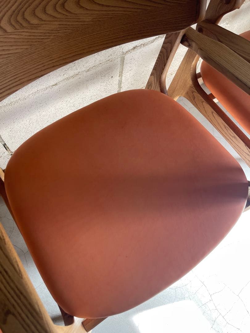 MOMO NATURAL ダイニングチェア　本革　アルダー材無垢　2点セット