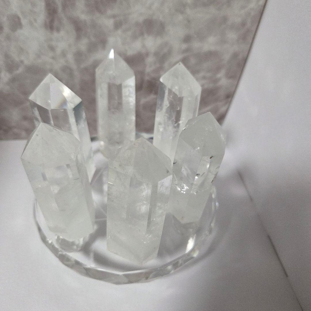 水晶　六角ポイント　ブラジル産　台付き　6本　天然石　クリスタル