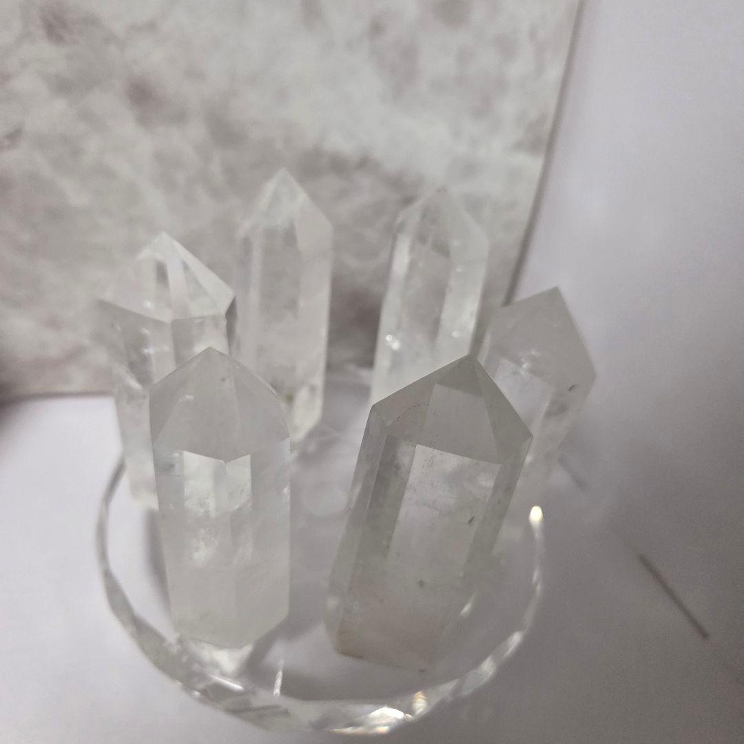 水晶　六角ポイント　ブラジル産　台付き　6本　天然石　クリスタル