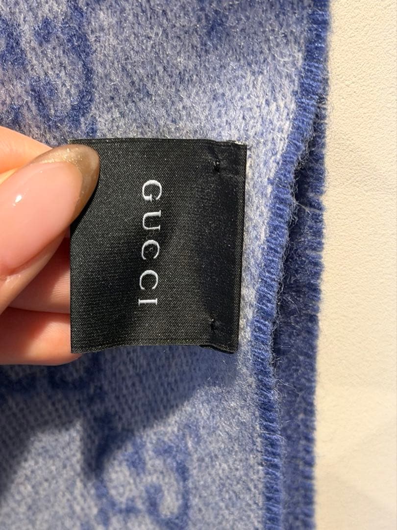 gucci カシミヤマフラー　メンズ　ユニセックス