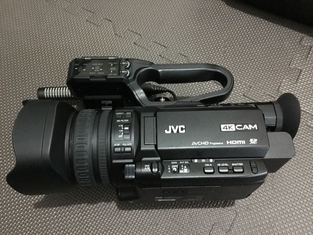 JVC GY-HM175 業務用ビデオカメラ本体、マイク、バック、メモリのセット