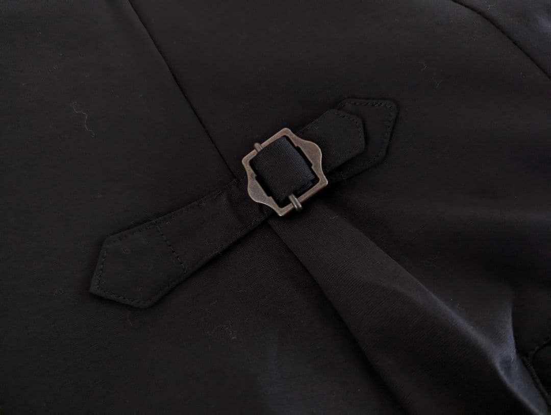 北欧、暮らしの道具店 「気軽に着られて、きれい見え」ポンチ素材のオールインワン