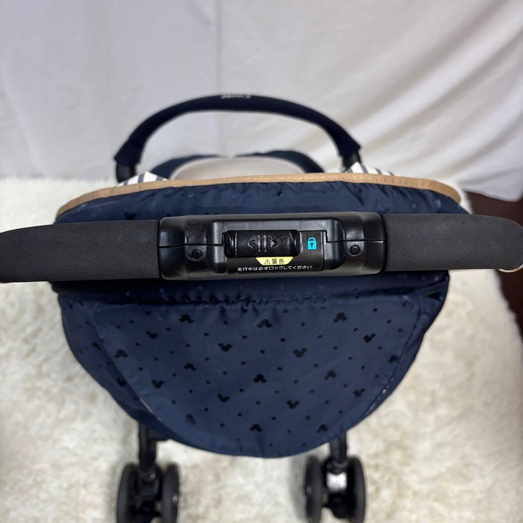 コンビ　ベビーカー　メチャカルハンディ　オート４キャス　HG　ミッキー