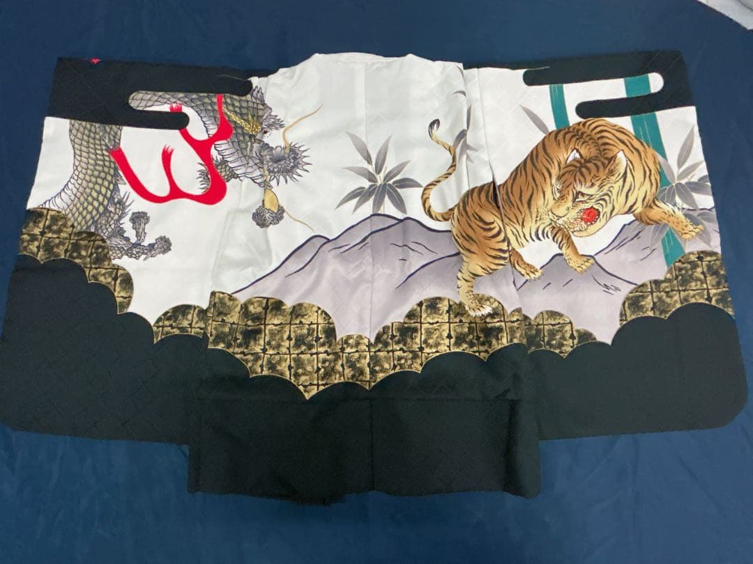 七五三5-7歳の男の子の羽織3点セットブランド:花わらべ．白と黒のグラデーション