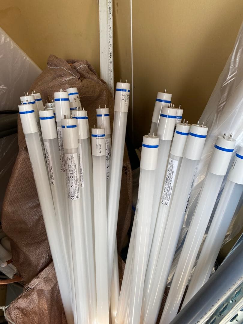 Philips LED蛍光灯 120cm 昼光色 28本