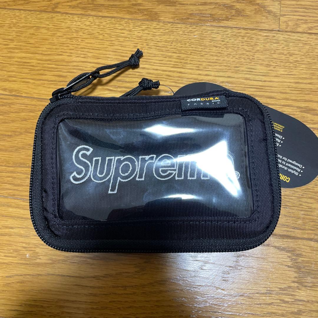 Supreme ケース 黒　シュプリーム