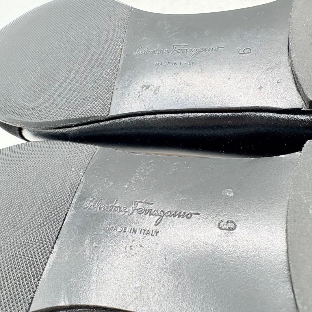 極美品✨サルヴァトーレフェラガモ ヴァラリボン 黒 フラットパンプス レザー