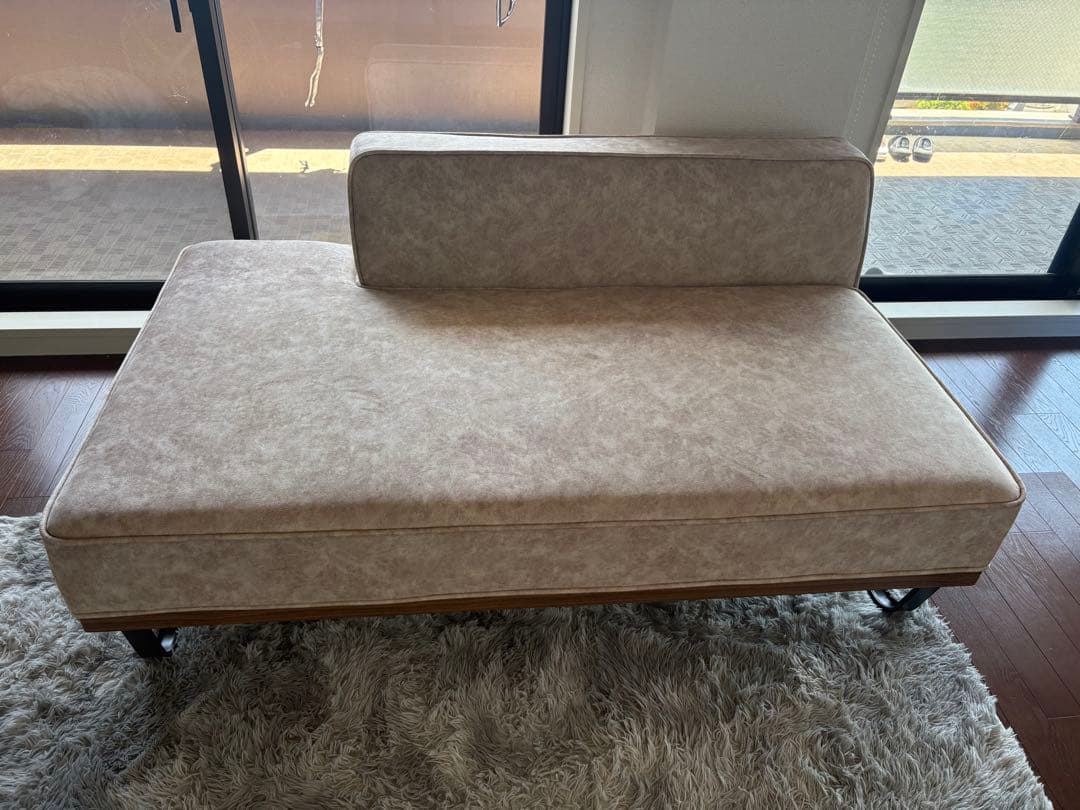 ベージュファブリックソファ 2人掛け