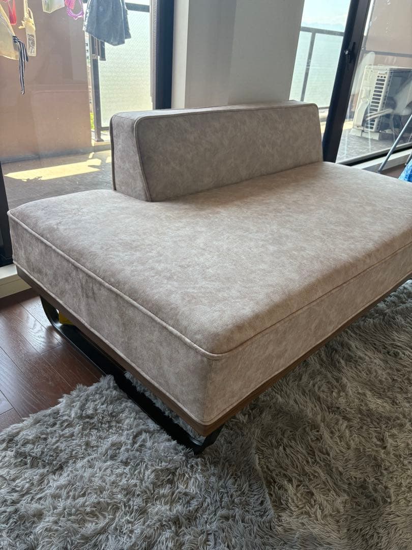 ベージュファブリックソファ 2人掛け