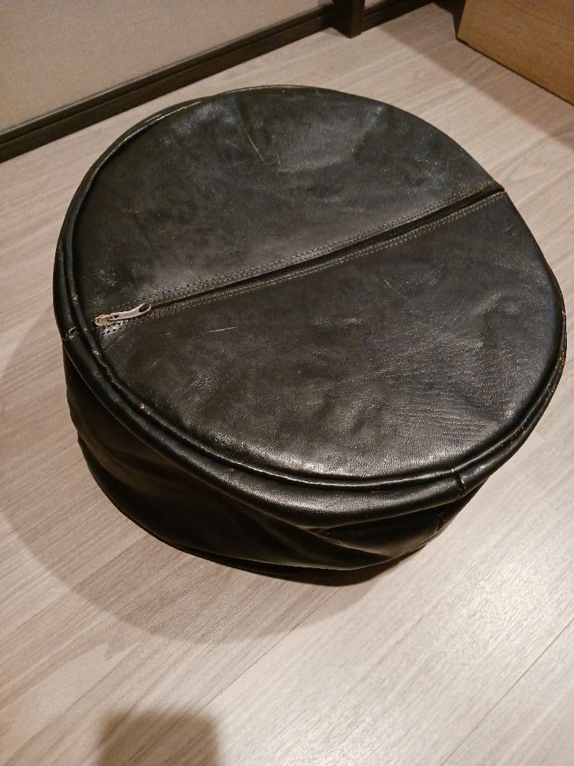 アッシュペーブチック購入　本革プフ