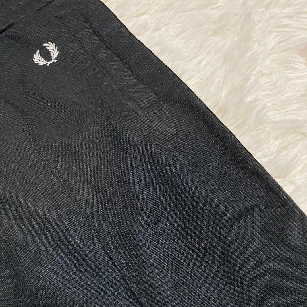 FRED PERRY トラックパンツ ブラック M スポーツ