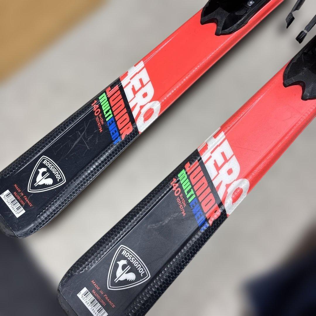 ROSSIGNOL キッズ　スキー板 140cm ストック100センチ付き