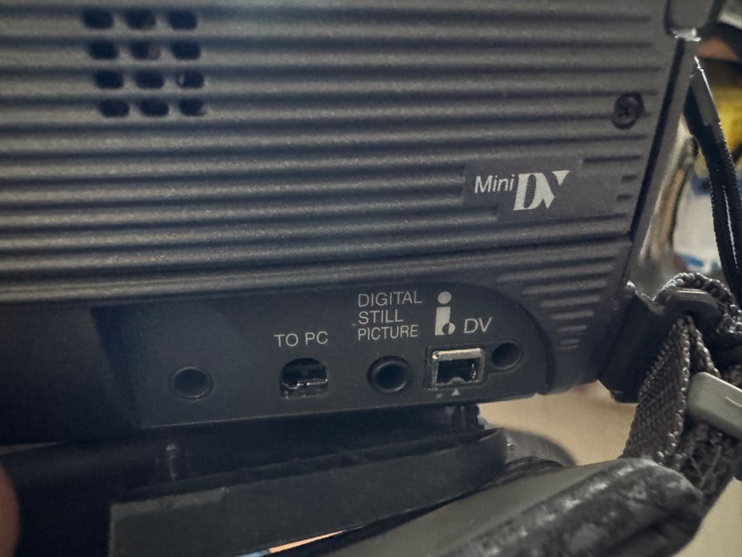 Panasonic PV-DC252D ビデオカメラ本体