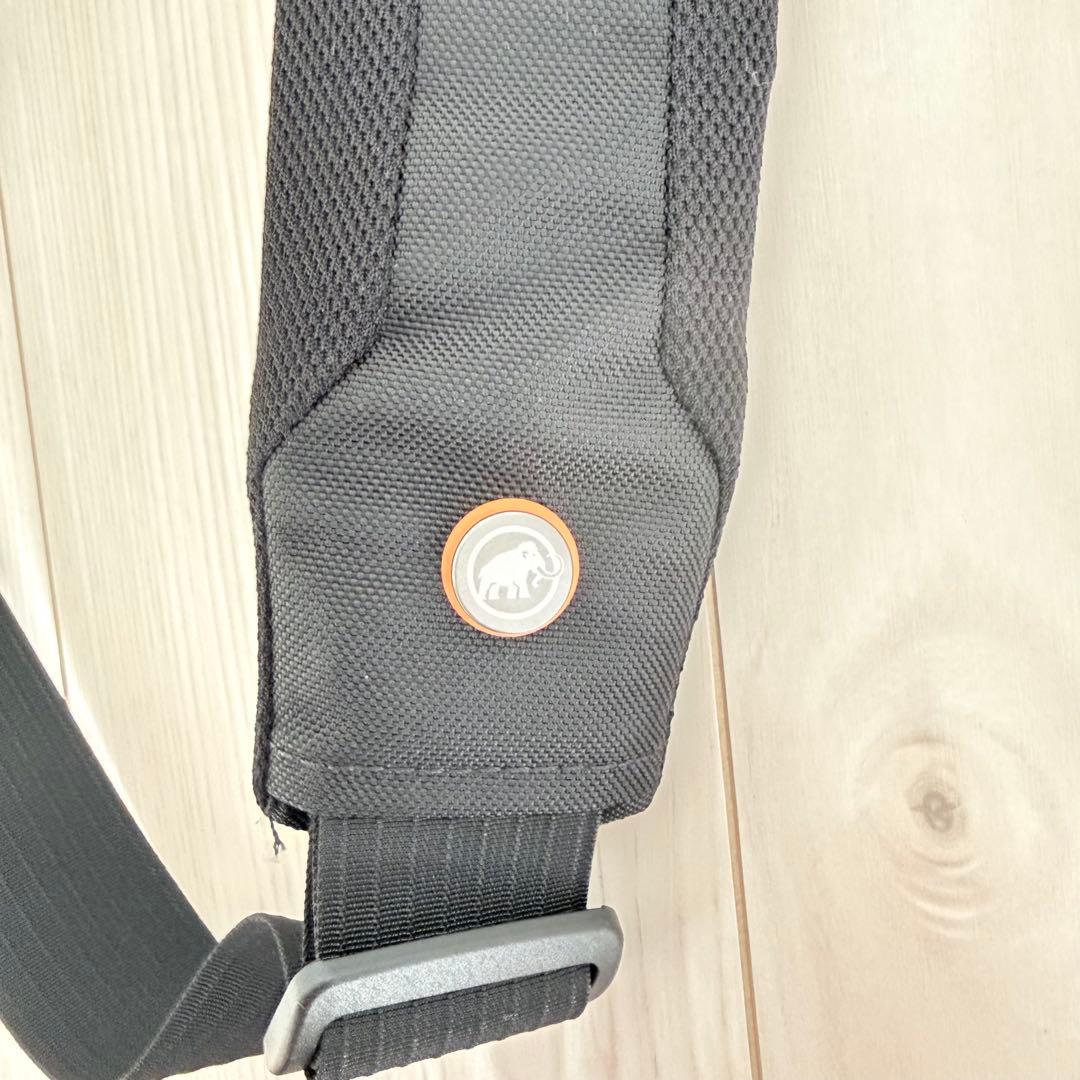 MAMMUT Xeron Messenger 14ブラック ショルダーバッグ